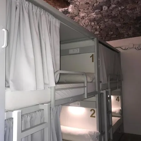 De Pas Auberge de jeunesse El Pont de Suert