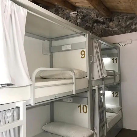 De Pas Hostel *