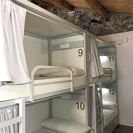 De Pas Hostal *